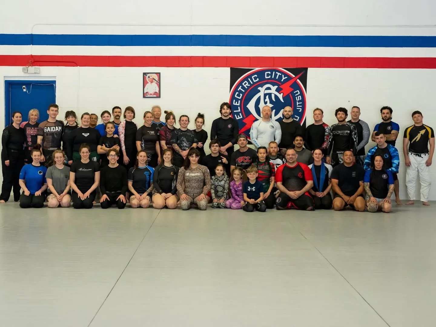 Students training at Electric City BJJ